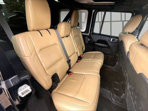 Used 2019 Jeep Wrangler Unlimited Rubicon AWD/4WD image 27
