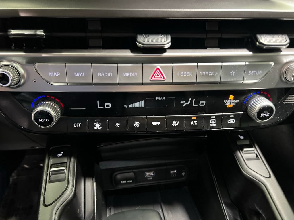 Used 2025 Kia Telluride S FWD image 32