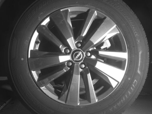 Used 2025 Nissan Pathfinder SV FWD image 14