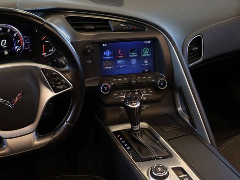 Used 2017 Chevrolet Corvette Stingray Coupe w/ Battery Protection Package image 30