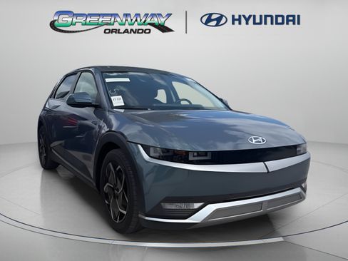Used 2024 Hyundai Ioniq 5 SEL RWD image 3