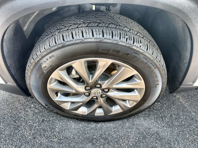 Used 2026 Buick Enclave Preferred AWD/4WD image 10