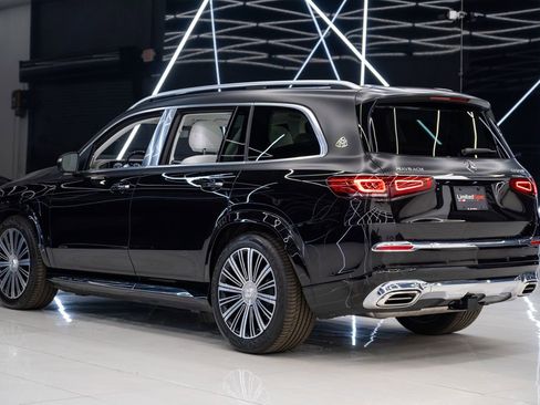 Used 2022 Mercedes-Benz Maybach GLS 600 4MATIC image 13