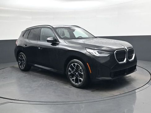 Used 2025 BMW X3 xDrive30i w/ Premium Package image 2
