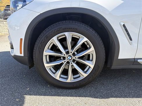 Used 2018 BMW X3 xDrive30i image 11