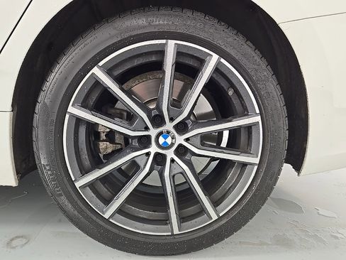 Used 2021 BMW 330i xDrive Sedan w/ Convenience Package image 10