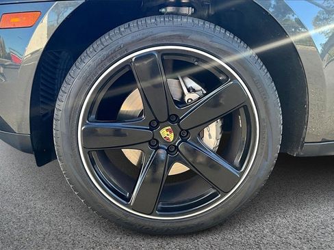 Used 2017 Porsche Macan S image 30