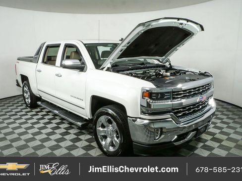 Certified 2017 Chevrolet Silverado 1500 LTZ w/ High Desert Package AWD/4WD image 32