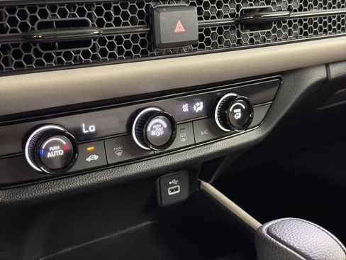 Certified 2024 Honda HR-V LX image 24