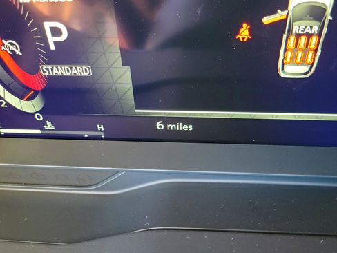 New 2025 Nissan Pathfinder Platinum image 28