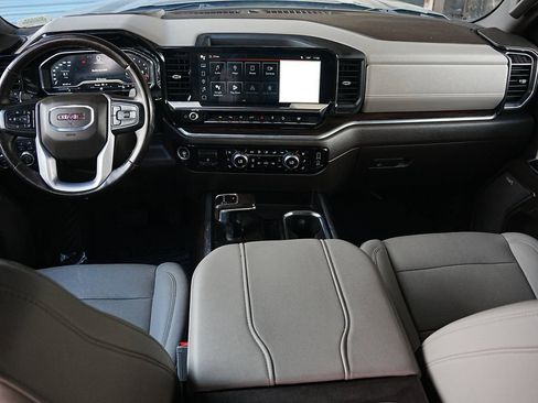Used 2023 GMC Sierra 1500 SLT w/ SLT Premium Plus Package AWD/4WD image 18