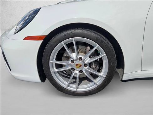 Used 2022 Porsche 911 Carrera RWD image 20