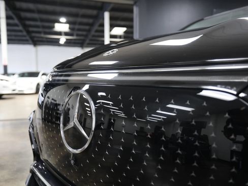 Used 2023 Mercedes-Benz EQS 580 4MATIC SUV image 11