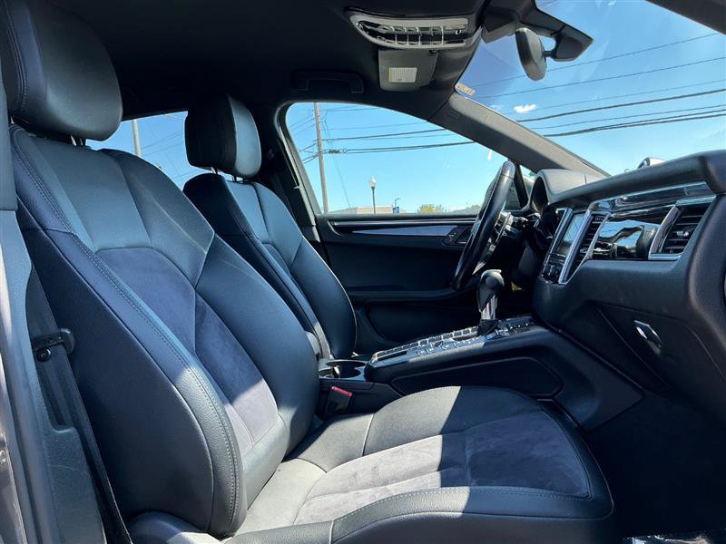 Used 2015 Porsche Macan S AWD/4WD image 35