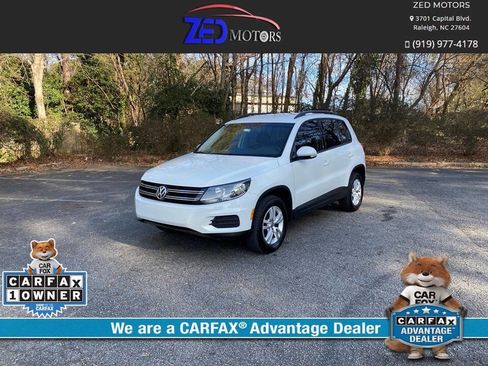 Used 2017 Volkswagen Tiguan S image 1