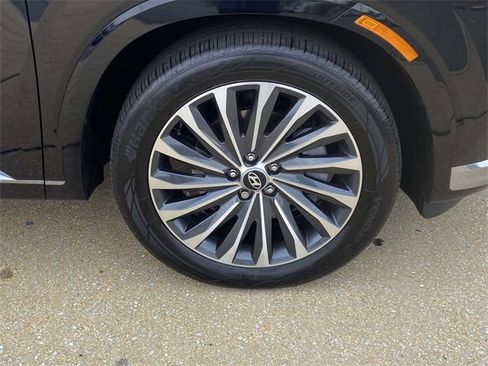 Used 2025 Hyundai Palisade Calligraphy image 7