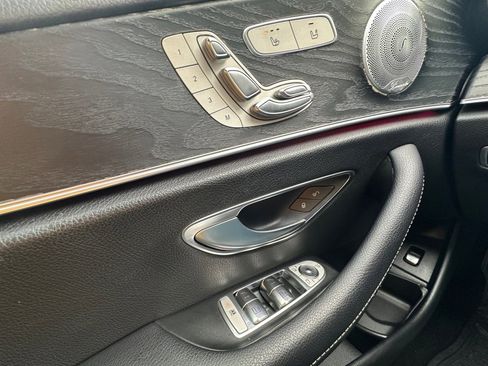 Used 2019 Mercedes-Benz E 300 image 36