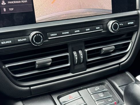 Used 2019 Porsche Macan S AWD/4WD image 21