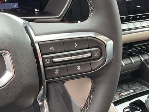 New 2026 GMC Canyon Denali AWD/4WD image 14