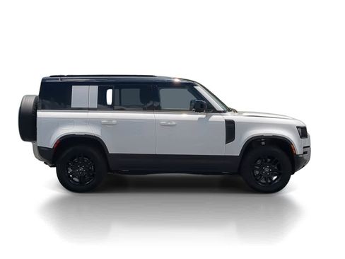 Used 2025 Land Rover Defender 110 S AWD/4WD image 9
