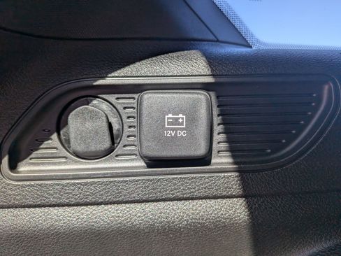 New 2025 Jeep Grand Cherokee Altitude image 28