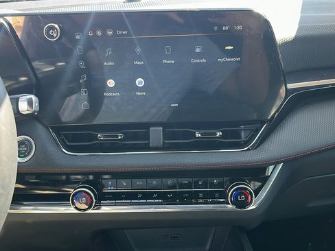 Used 2025 Chevrolet Equinox RS w/ Safety and Technology Package FWD image 20