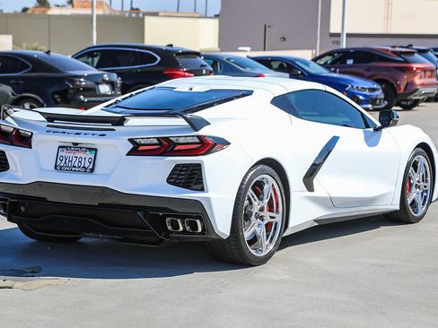 Used 2022 Chevrolet Corvette Stingray Premium Cpe w/ Z51 Performance Package RWD image 7