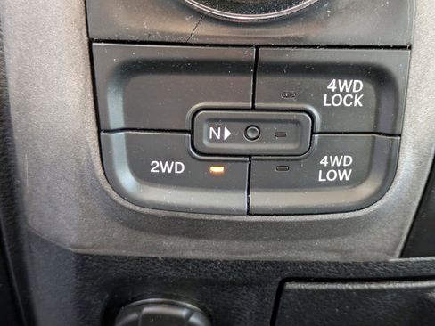 Used 2016 RAM 1500 ST w/ SXT Appearance Group image 21