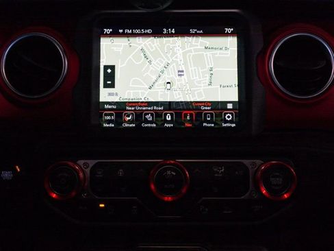 Certified 2022 Jeep Gladiator Rubicon w/ LED Lighting Group image 16