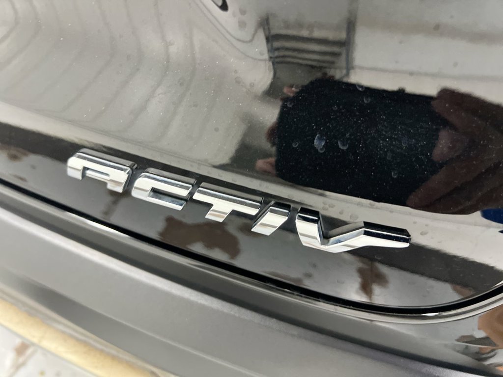 Used 2025 Chevrolet Trax ACTIV w/ Driver Confidence Package FWD image 25