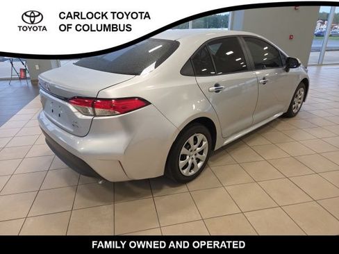 Used 2026 Toyota Corolla LE FWD image 7