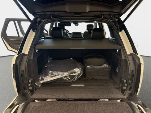 New 2026 Land Rover Range Rover SE AWD/4WD image 11