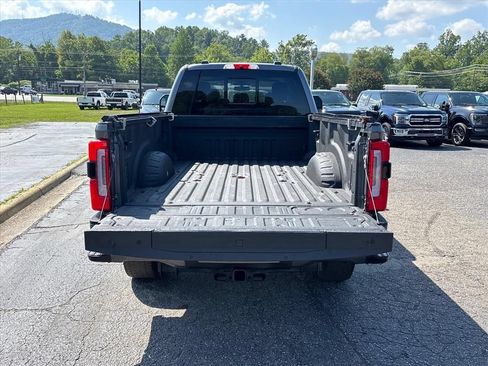 Used 2023 Ford F250 Limited AWD/4WD image 7