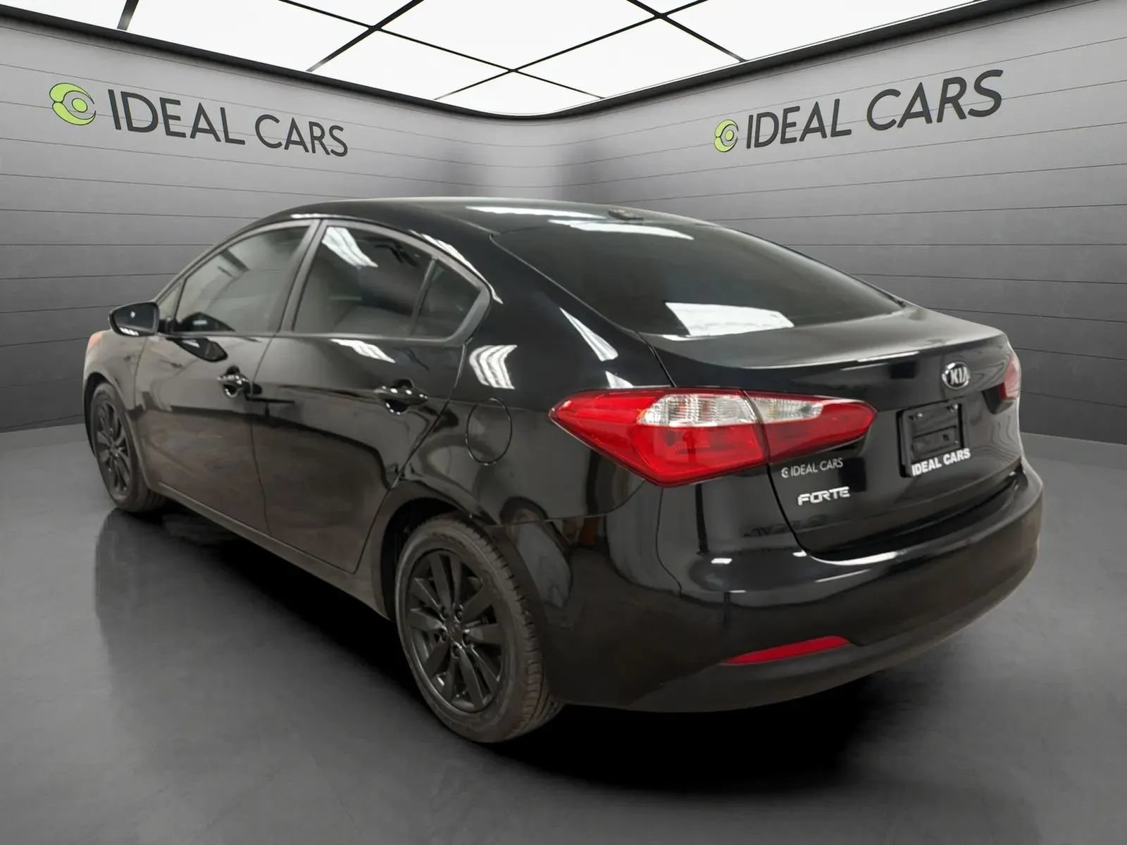 Used 2015 Kia Forte LX w/ Popular Package FWD image 7