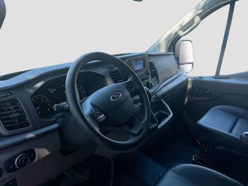 Used 2024 Ford Transit 250 Low Roof AWD image 9