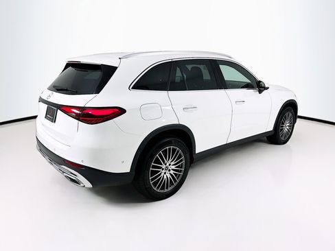 Used 2025 Mercedes-Benz GLC 300 image 8