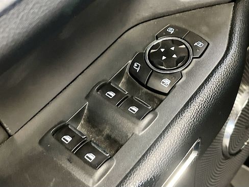 Used 2024 Ford Expedition XLT AWD/4WD image 18