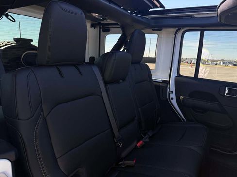 New 2025 Jeep Wrangler Unlimited Rubicon 392 image 23