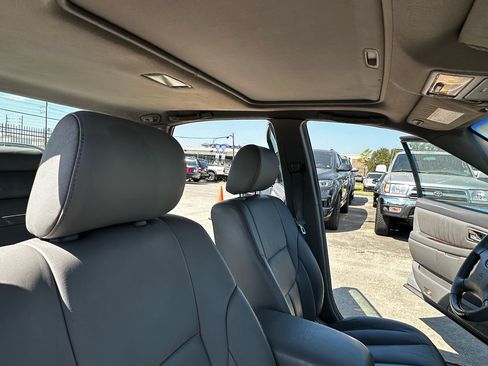 Used 2003 Toyota Avalon XLS image 27