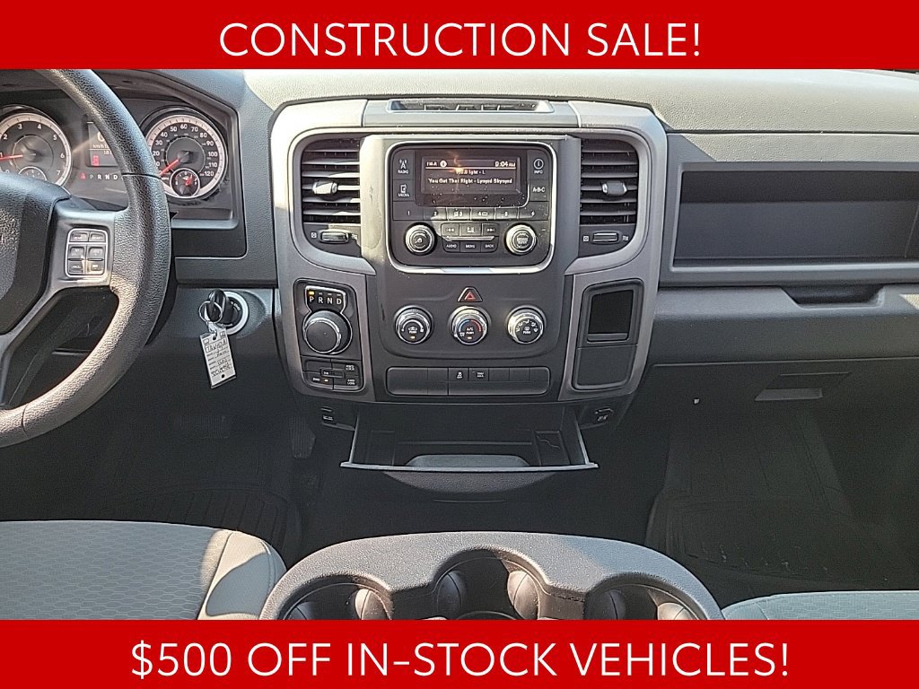 Used 2017 RAM 1500 Express AWD/4WD image 11