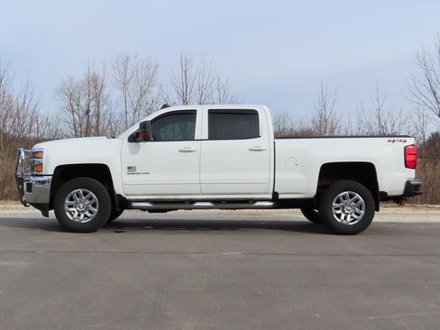 Used 2019 Chevrolet Silverado 2500 LT image 5