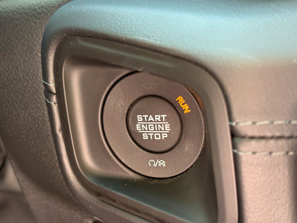 Used 2026 Jeep Wrangler Unlimited Rubicon AWD/4WD image 15