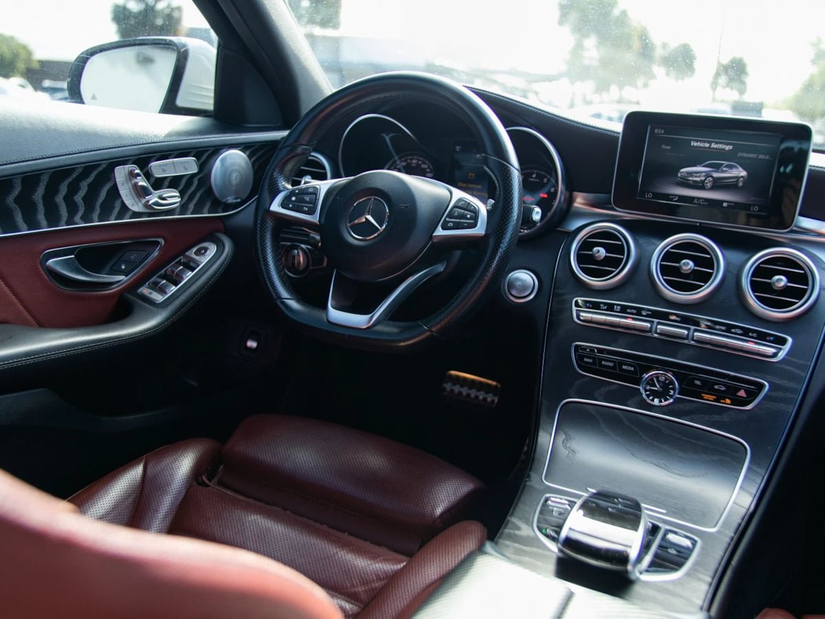Used 2016 Mercedes-Benz C 300 Sedan image 32