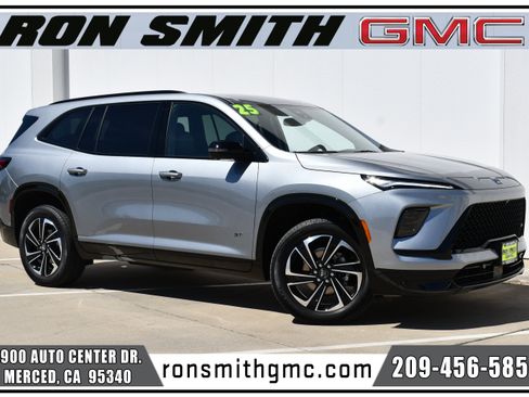 Used 2025 Buick Enclave Sport Touring FWD image 1