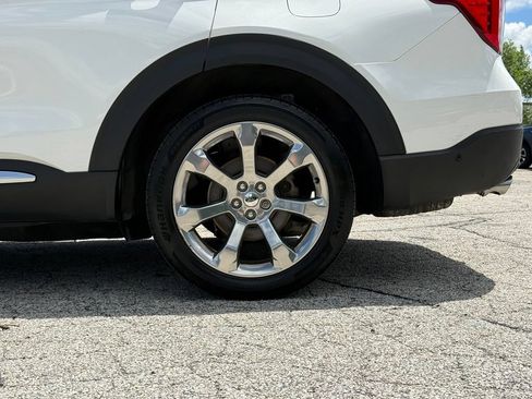 Used 2020 Ford Explorer Platinum AWD/4WD image 36