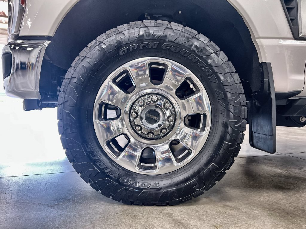 Used 2024 Ford F250 Lariat w/ Lariat Ultimate Package AWD/4WD image 12