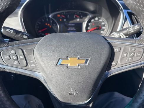 Used 2022 Chevrolet Equinox LS w/ LS Convenience Package image 9