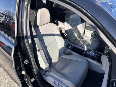 Used 2016 Honda Pilot Touring image 21