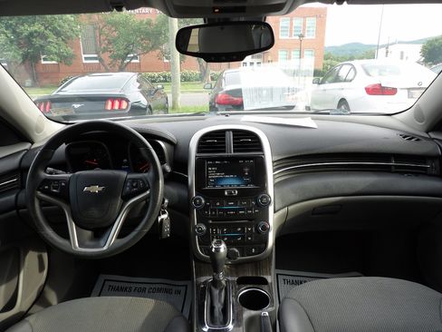 Used 2015 Chevrolet Malibu LT w/ Power Convenience Package image 22