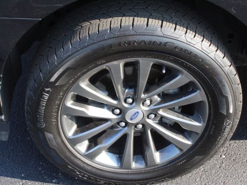 Used 2021 Ford Expedition Limited AWD/4WD image 12